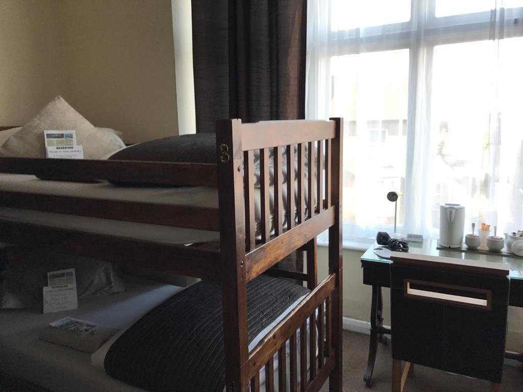 Kipps Backpackers Canterbury Eksteriør billede